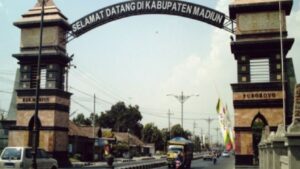 Sewa Mobil Madiun